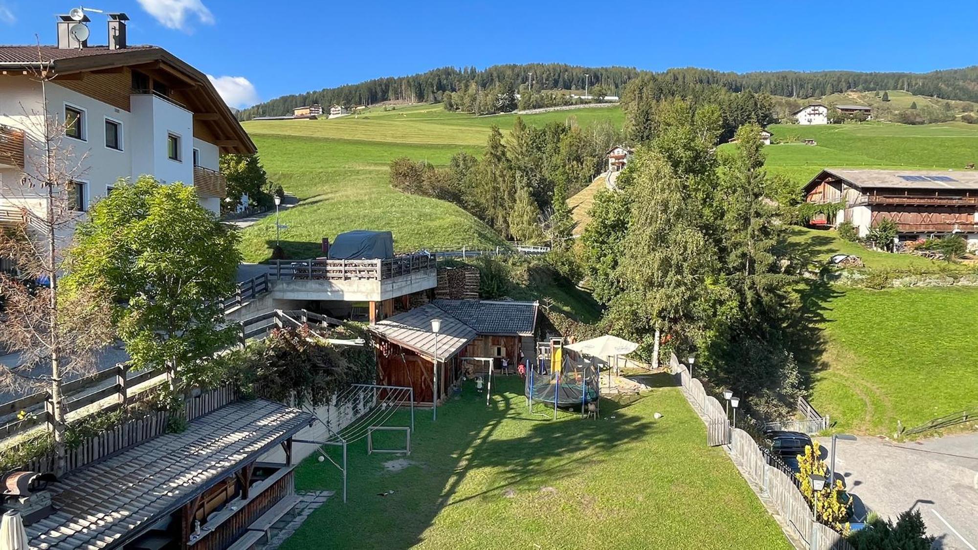 Gasthaus Zum Weissen Kreuz Lazfons Exterior photo